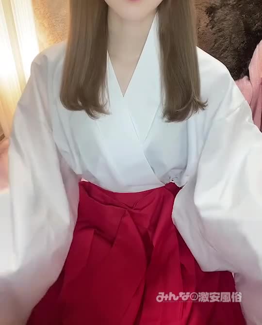 白鳥ひな